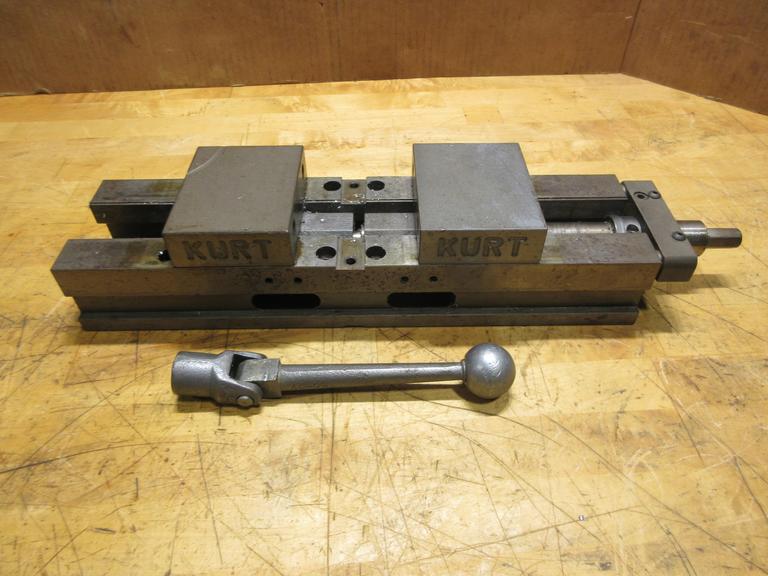 Kurt DL-400C 4" Double Lock Machine Vise W/ Handle
