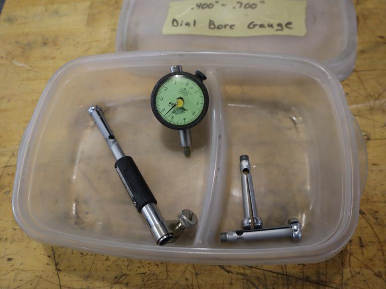 Federal Small Hole Dial Bore Gauge .001" Resolution, .400 - .700" Range