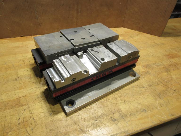 Chick Qwik-Lok Vises MBAS1040 (2) 2-Set Soft Jaws W/ Jergens Ball Lock Fixture Plate