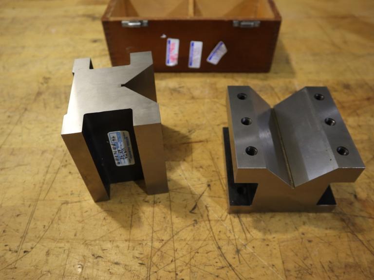 Fowler Vee-BLock Paired Set -Precision Ground 4"W x 4 Deep x 3" High - Wood Case