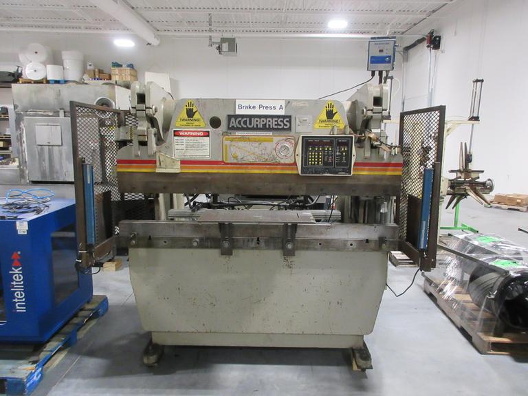 Accurpress 60 Ton x 6' Hydraulic Press Brake, Automec AutoGauge CNC 1000