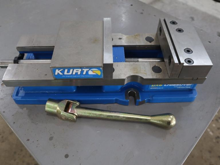 Kurt DX6 Crossover 6" Machine Vies, Steel Jaws, Handle