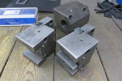 Hyundai Wia LV500R CNC Vertical Turret Lathe, Fanuc 32i, 15" 3-Jaw Chuck, 12-Station Turret, LNS/Turbo Chip Conveyor