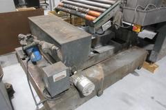 TimeSavers Series 3100 Wet Belt Sander, Coolant System with Paper Filtration