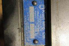 Kurt DL-400C 4" Double Lock Machine Vise