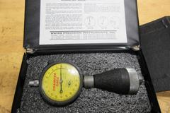 Chamfer Gage, Pandux Durometer Type "D", Doall 4-5/16" - 4-9/16" Snap Gage, Threaded Locating Pins