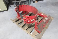 Dayton 21VG49 Drum Lifter, 1 Drum, 55 gal, 800 lb - Forklift Attachment