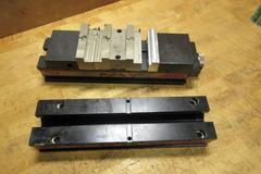 Chick QL4 4" Double Lock Machine Vise with Assorted Soft Jaws- 1 Complete, 1 Body