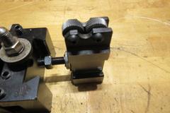 Aloris Lathe Tool Post Holder CXA 4-10 & Knurl Wheel Attachment
