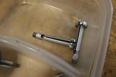Federal Small Hole Dial Bore Gauge .001" Resolution, .400 - .700" Range
