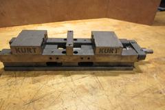Kurt DL-400C 4" Double Lock Machine Vise