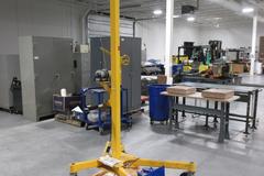 Vestil Steel Portable Work Site Lift 500 Lb. Capacity, With 110V Electric Super Winch