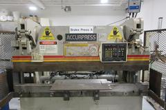Accurpress 60 Ton x 6' Hydraulic Press Brake, Automec AutoGauge CNC 1000