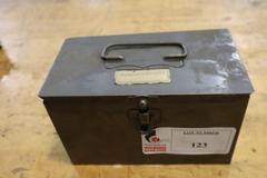 Bridgeport Offset Boring Head in Metal Case