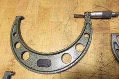 Mitutoyo Micrometers - 0"-1", 2"-3", 3"-4", 4"-5", 5"-6", 6"-7"