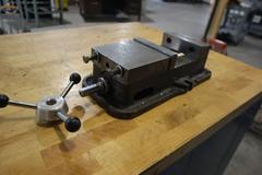 Kurt A50 5" Machine Vise with Hard Jaws and Speed Handle