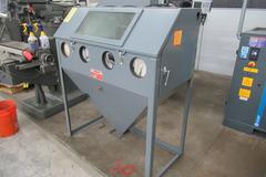 Trinco Dry-Blast Cabinet with BP2 Reclaim Unit