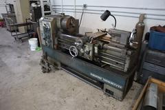 Howa Sangyo 1000 16" x 40" Engine Lathe, 12" Chuck, Tailstock