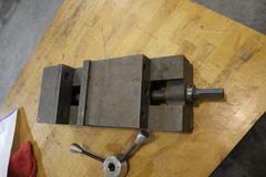 Kurt II 6" Machine Vise Horizontal/Vertical Mount with Steel Jaws and Speed Handle
