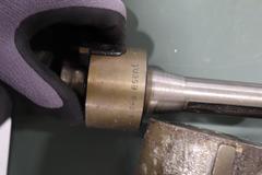 Assorted R8 Facemill & Arbors, Plus Bridgeport 90 Deg Right Angle Milling Head