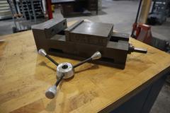 Kurt II 6" Machine Vise Horizontal/Vertical Mount with Steel Jaws and Speed Handle