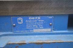 Kurt D-675 6" Machine Vise, Steel Jaws, Handle
