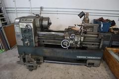 Howa Sangyo 1000 16" x 40" Engine Lathe, 12" Chuck, Tailstock