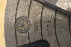 Bison 10" 4-Jaw Chuck with 2.5" Hole, D1-5 Camlock Back