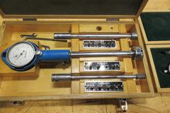 Doall 1/2"-2-3/8" Bore Gage W/ Case & Diatest Slot Gage