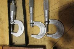 Starrett & Mitutoyo 0"-1" 2"-3" 3"-4" Micrometers