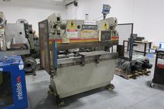Accurpress 60 Ton x 6' Hydraulic Press Brake, Automec AutoGauge CNC 1000