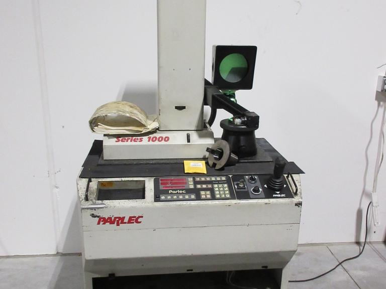 Parlec Series 1000 Tool Presetter with 40 & 50 Taper Adapters and Powered Movement