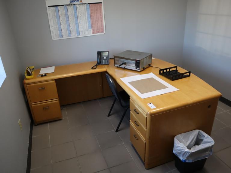 Wood Desk with Return and 5 Drawers