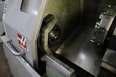 Haas SL-10 CNC Lathe Turning Center, Chip Conveyor, Tool Presetter, Parts Catcher, Tailstock, Foot Actuator