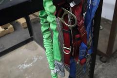 Man-Lift Cage for Forklift with Straps