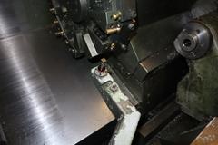 Haas SL-10 CNC Lathe Turning Center, Chip Conveyor, Tool Presetter, Parts Catcher, Tailstock, Foot Actuator