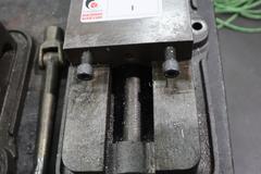 Kurt D-60 6" Machine Vise - Steel Jaws & Handle
