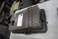 Kurt D-60 6" Machine Vise - Steel Jaws & Handle