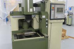 Makino Edge2-A8MR CNC Sinker Type EDM, MGF Control, FPB-ED Pendant Control, 16-ATC, Full C-Axis, (2) Walker Ceramax 5x10 Magnetic Chucks