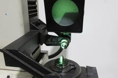 Parlec Series 1000 Tool Presetter with 40 & 50 Taper Adapters and Powered Movement