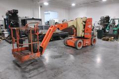 JLG E300AJ 30' Electric Articulating Boom Lift, 48V, 500 lb Capacity