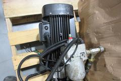 Grundfos CRK2-220/19 B-M-A-AUUV Multi-stage Immersion Coolant Pump