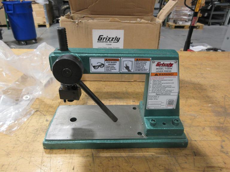 Grizzly T10049 Deep Throat Lever Press **New In Box** Throat Depth 6", Press Travel 3"