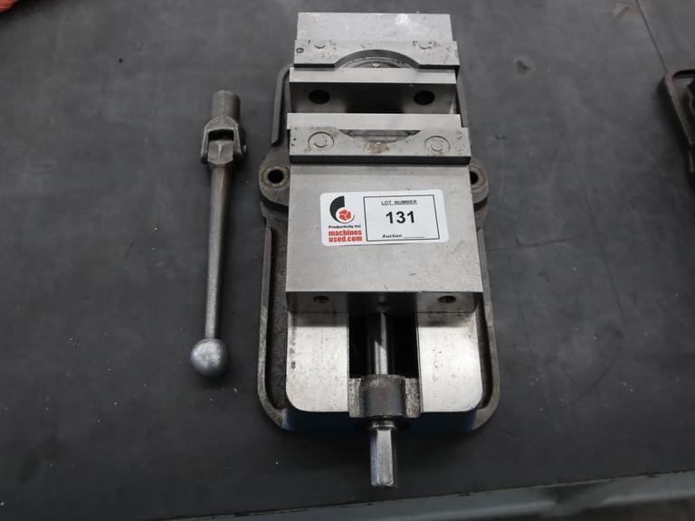 Kurt D-675 6" Machine Vise, Steel Jaws, Handle