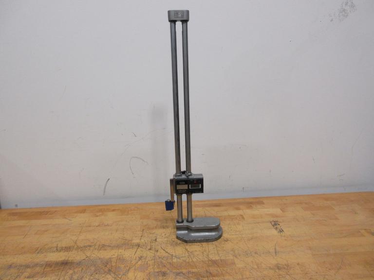 Shars Dual Column 24" Digital Height Stand
