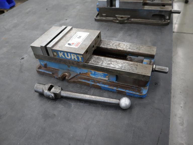 Kurt D-688 6" Machine Vise, Steel Jaws, Handle