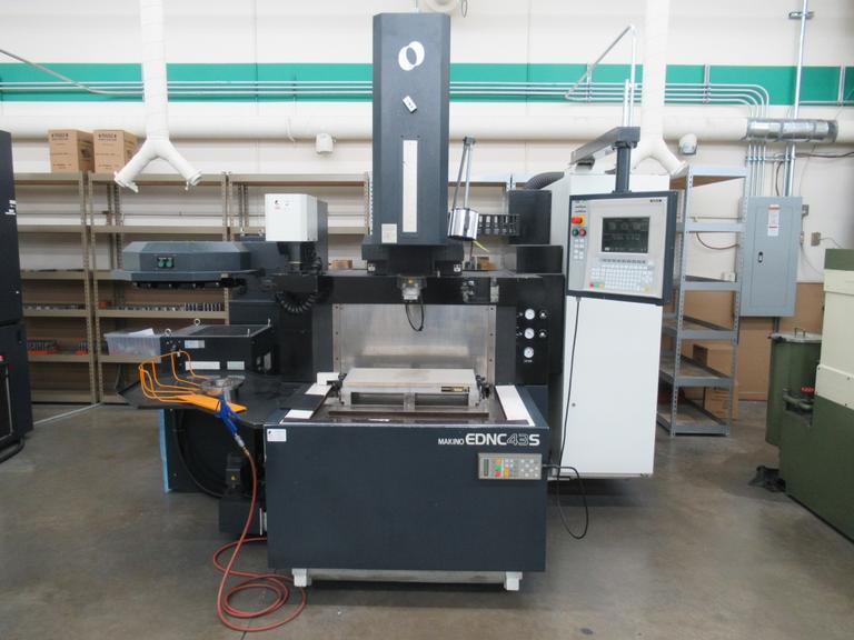 Makino EDNC-43S-A16MR CNC Sinker EDM, Makino MGF2 CNC Control, 16 ATC, C-Axis, 60 Amp, MR Head