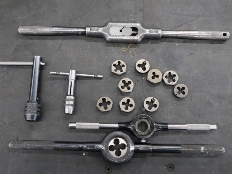 Hand Die Set with Wrench and Dies