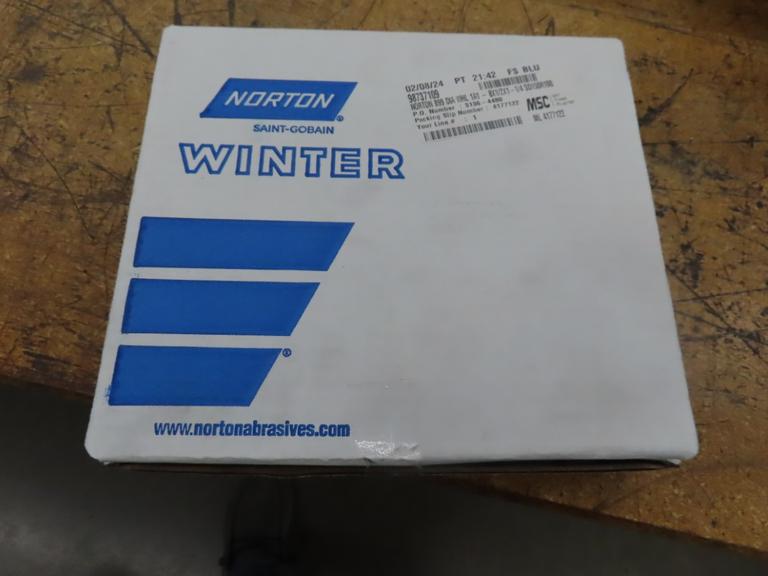 Norton 8" X 1.5." X 1" Diamond Grinding Wheel