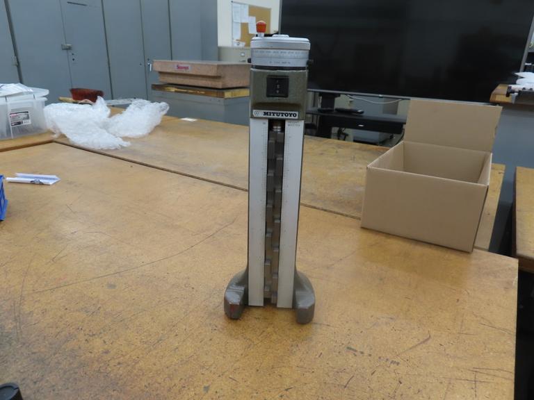 Mitutoyo 12" Height Gauge